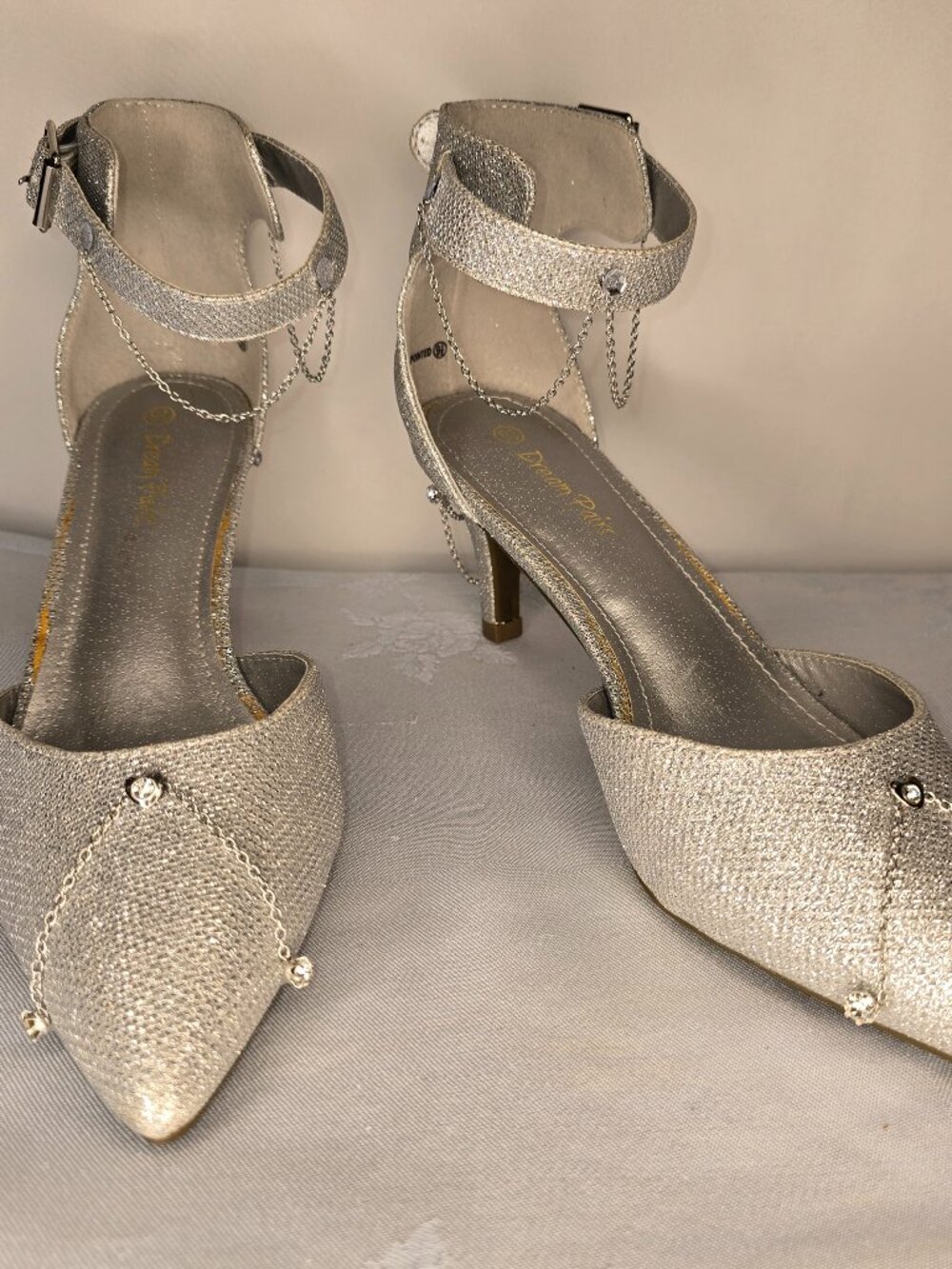 Dream Pairs Glitter Silver Ankle Strap Kitten Heel Pump 9.5